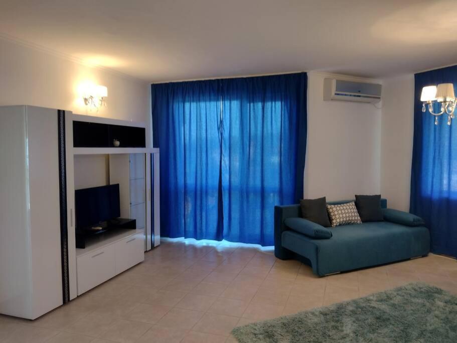 Luxury Seaview 2-Bedroom Apartments Blue Elephant Balchik Exterior foto