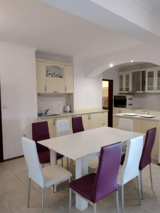 Luxury Seaview 2-Bedroom Apartments Blue Elephant Balchik Exterior foto
